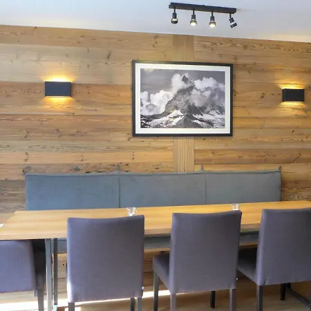 Matten - Utoring-25 By Interhome Daire Zermatt
